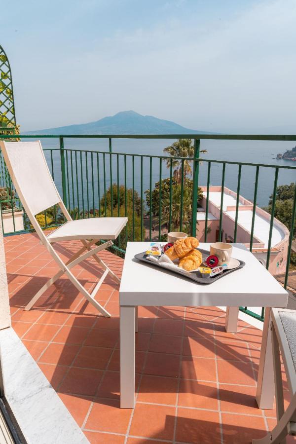 Amazing Sea&Vesuvio View Suite 비코에쿠엔세 외부 사진